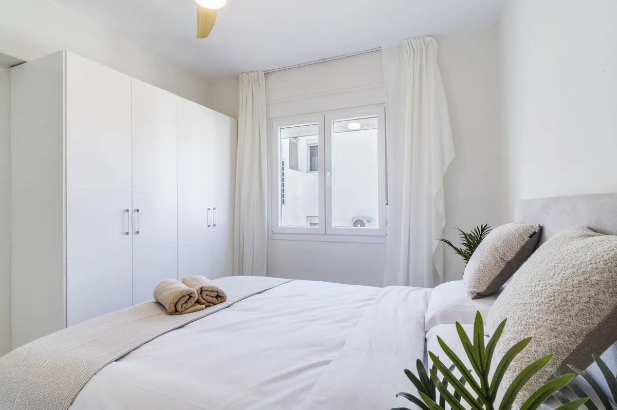 969d72ce-e0f1-4567-b6a8-c849250a82b2