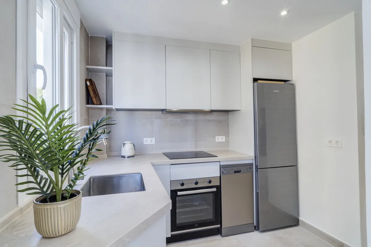 e4f36458-f724-4b91-8262-cddcfe13e920