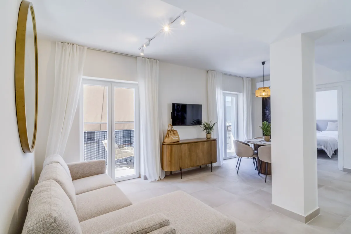 fbc16194-e872-4801-b668-6e68abf96883