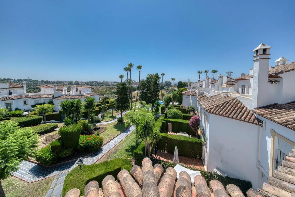 925d7e7d-e9f1-414e-bbca-2533d330d9c7