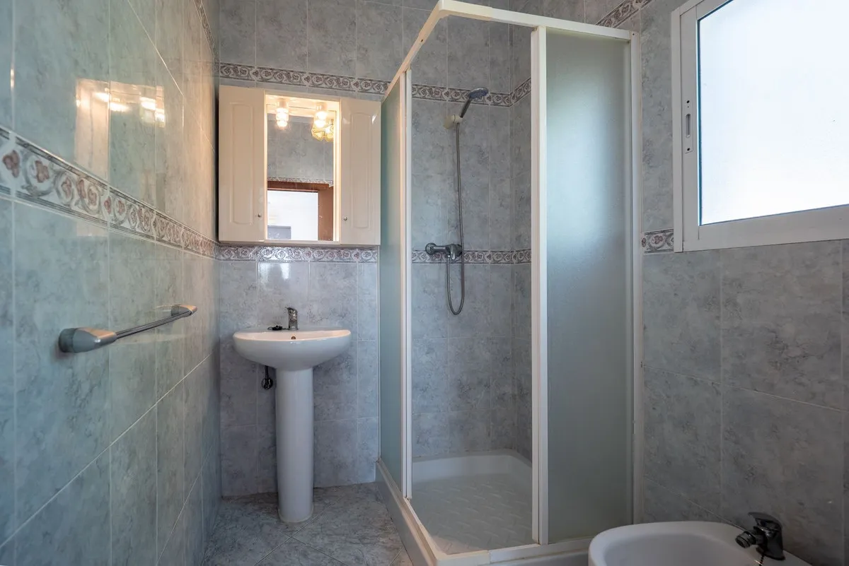 abbc42f6-e871-4aff-96f4-ca3f7b010396