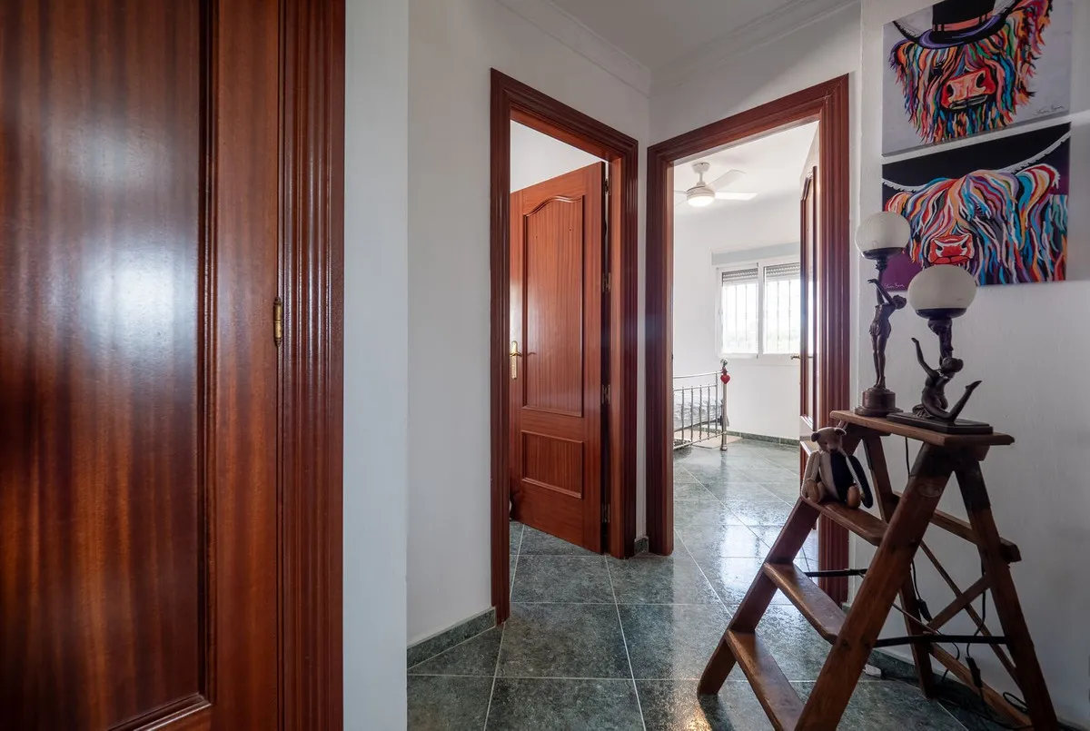 e855a7d3-31aa-496d-a02d-938cbe6f5101