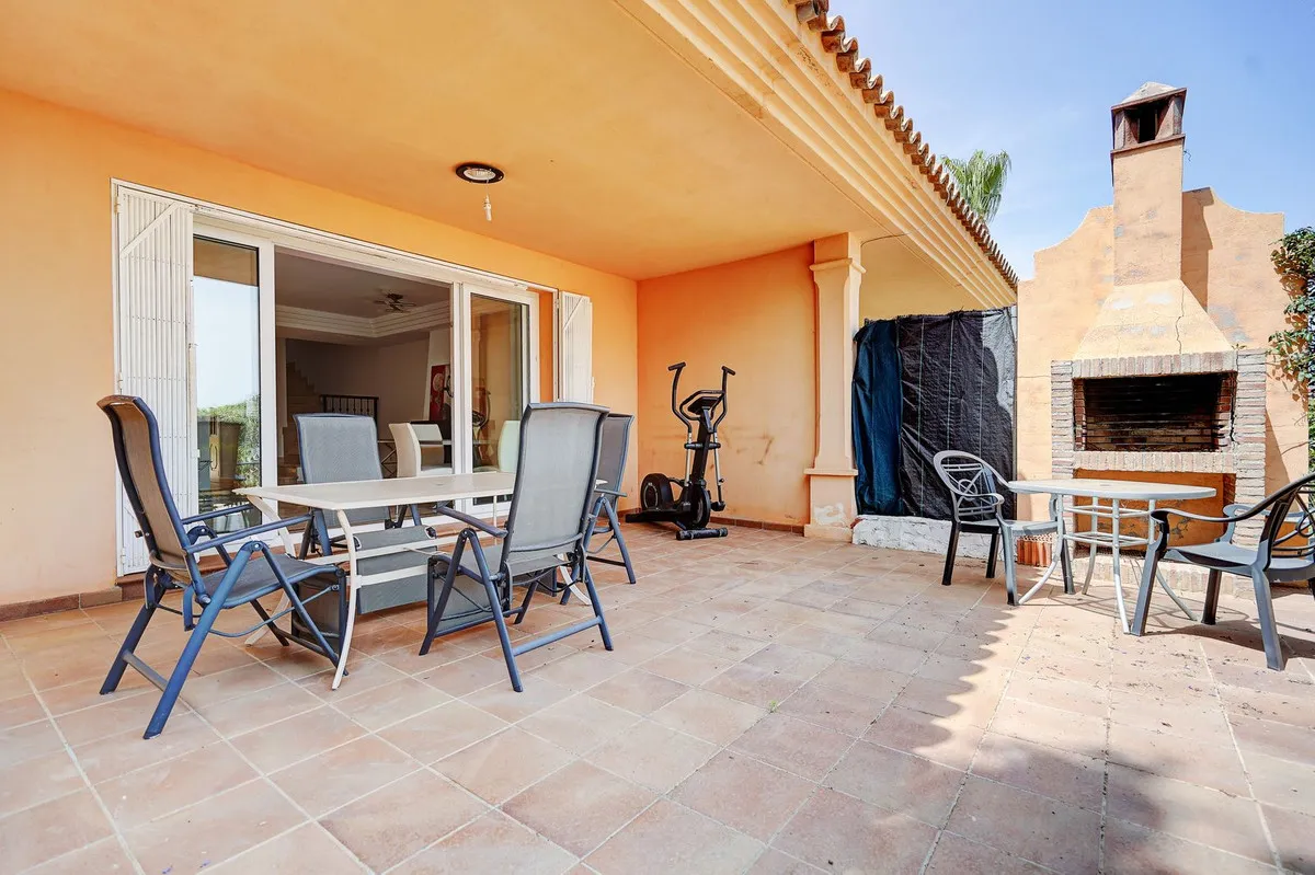 26bfb563-9b9a-49c8-9420-e63f99132e89