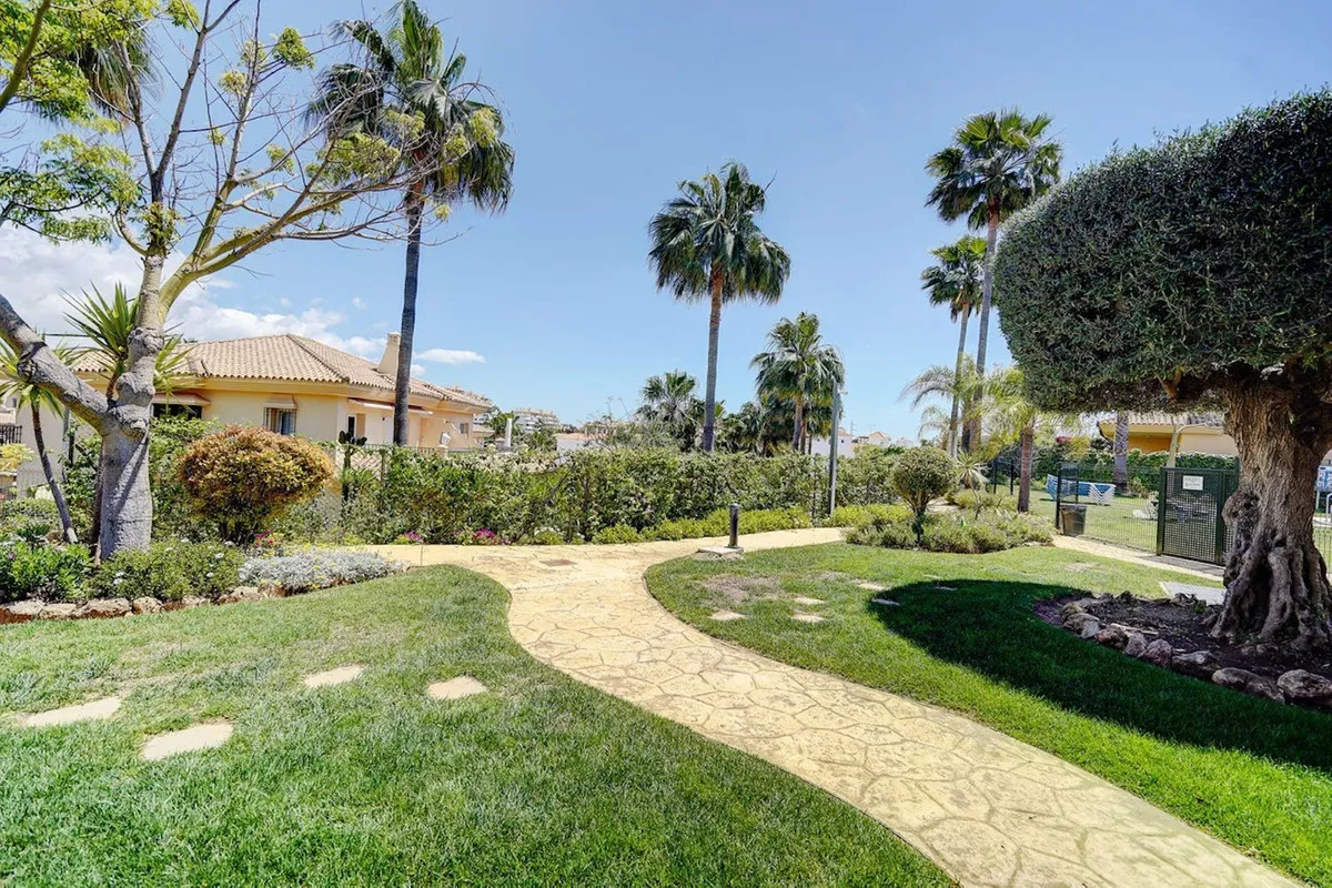 3cb6f43c-2bd1-41c3-800c-ff7afeb09092