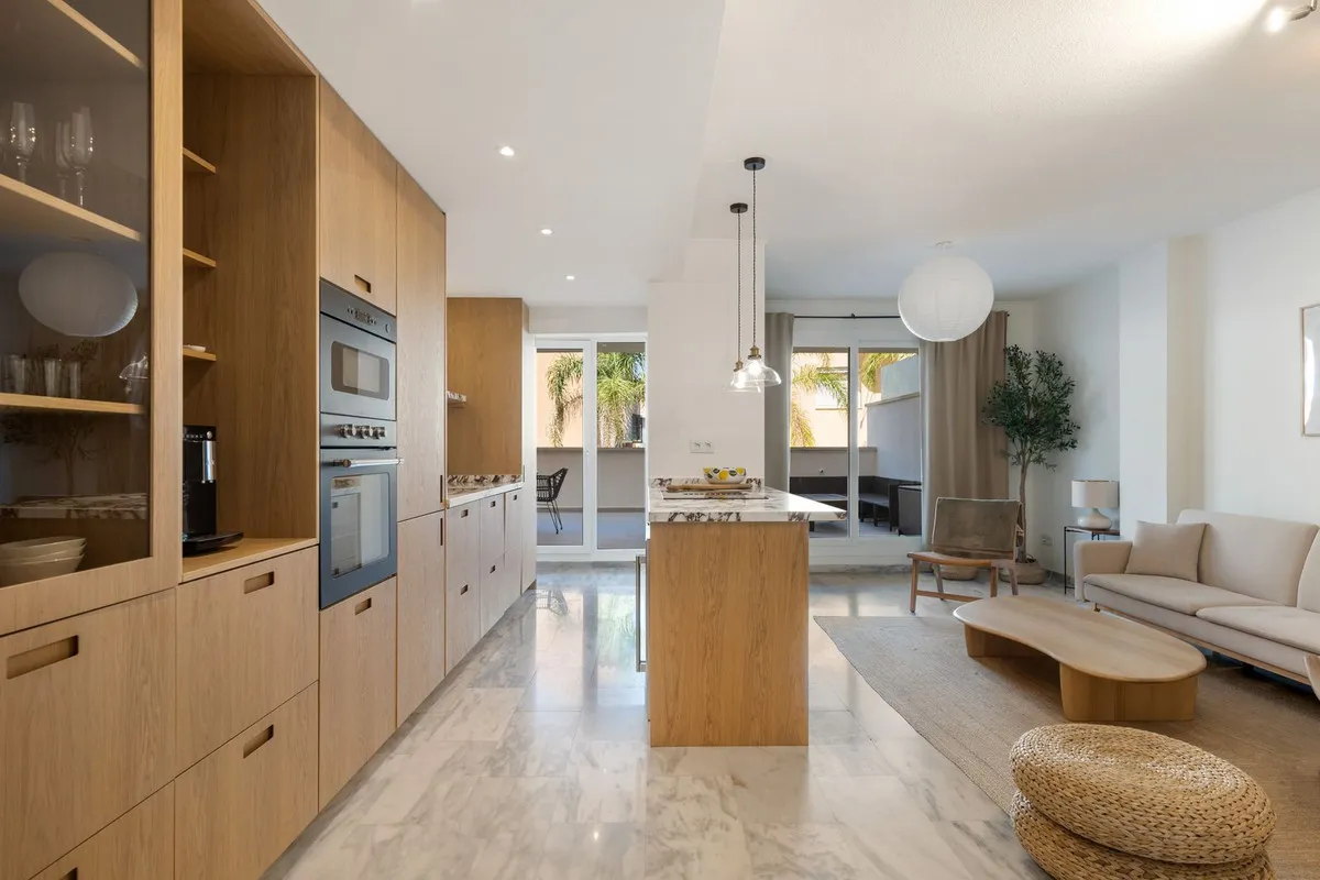 8057fcbb-319f-4023-a44b-f09d1ad17bd9