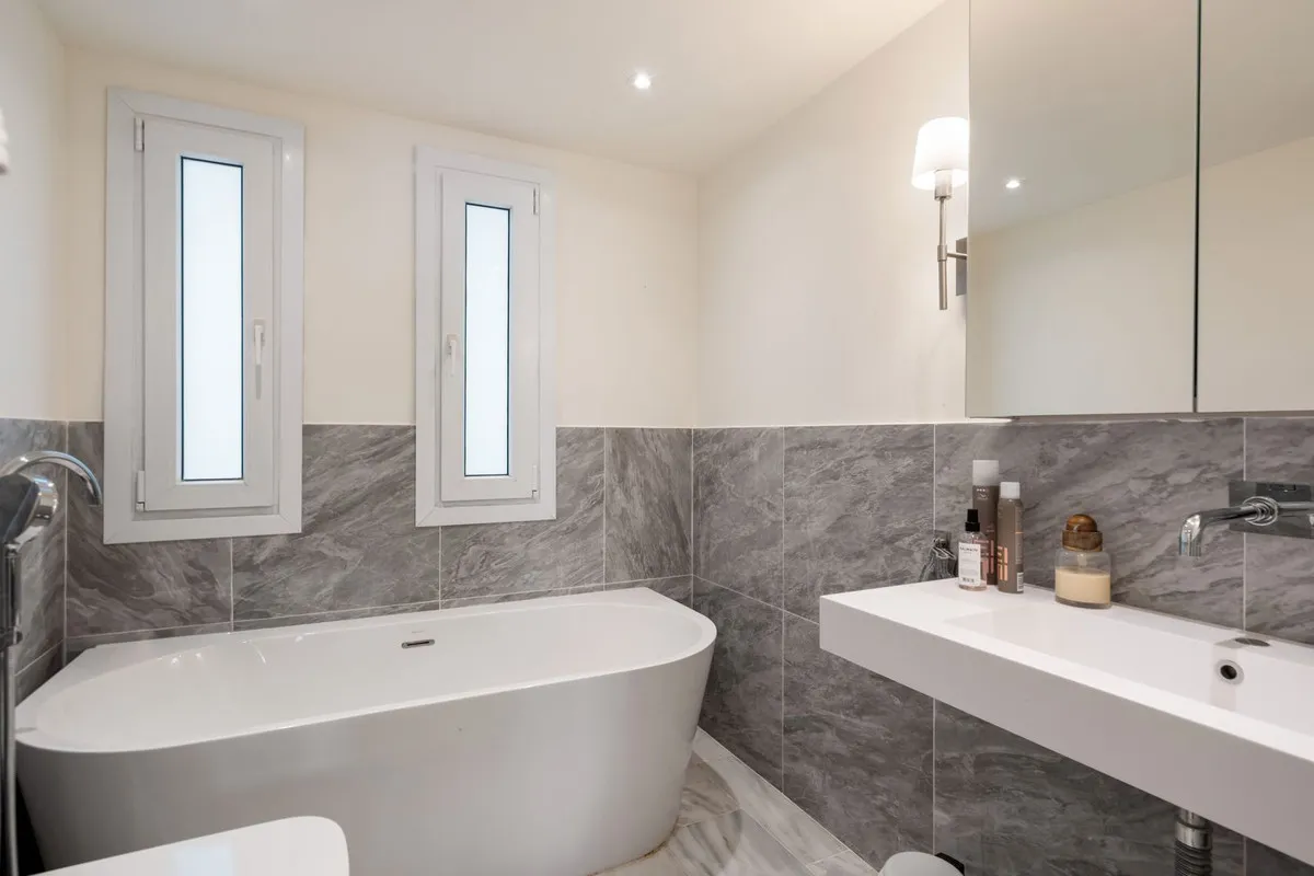 a0d2d18f-27c0-4d9e-b094-577f109df5d9