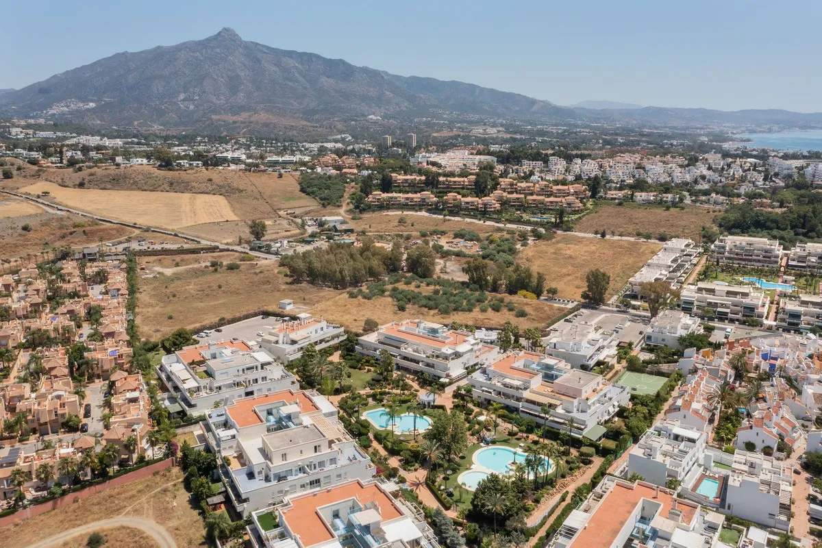 aa53fa1a-514c-429f-ba51-cc075bd16b09