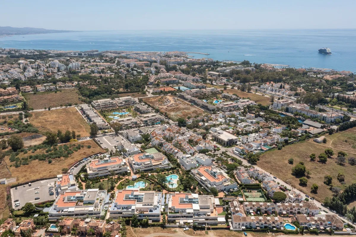 c18749dd-bef7-4961-acf7-a191eb6021b3