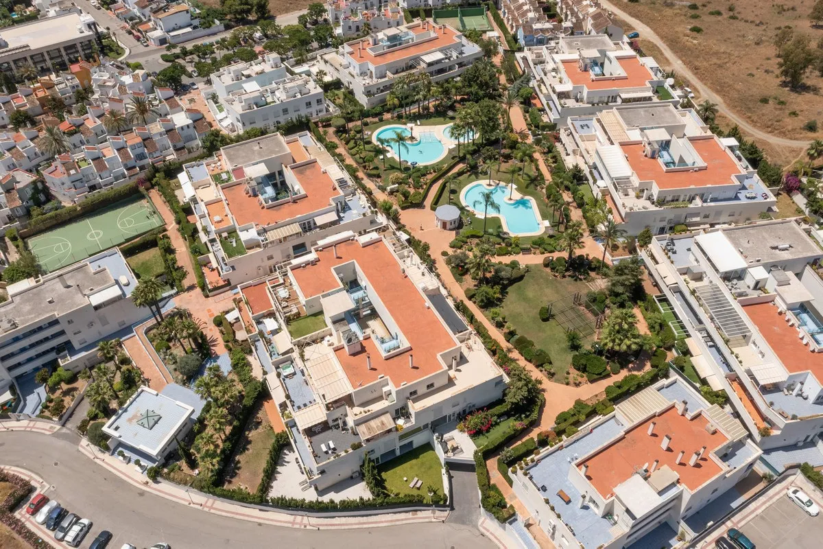 c8278c15-a1bc-4b65-ae6c-d142143f0ec8