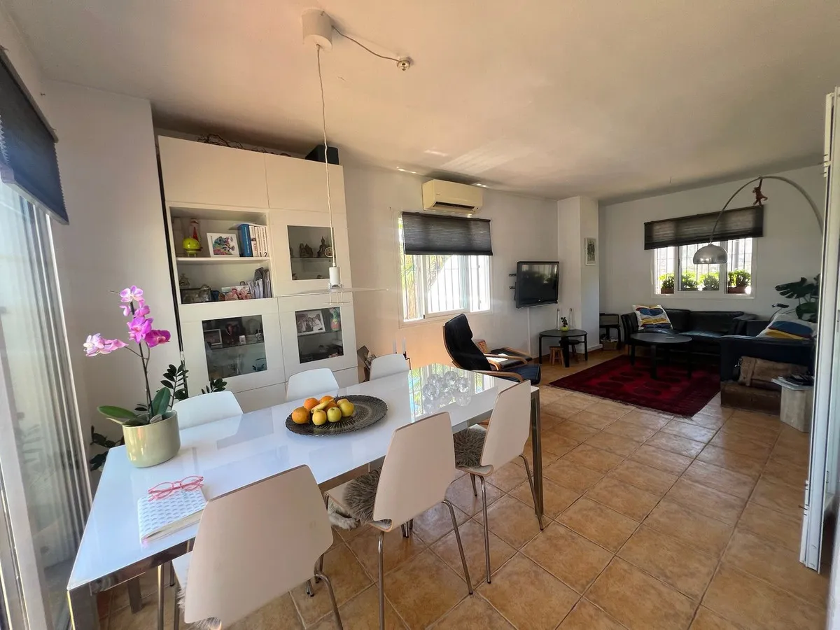 11aa5ad4-ad02-4ce9-80c0-6d5bf2e01cfd