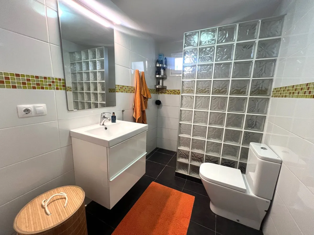 12403dae-6385-470d-afa6-c7edc827c336