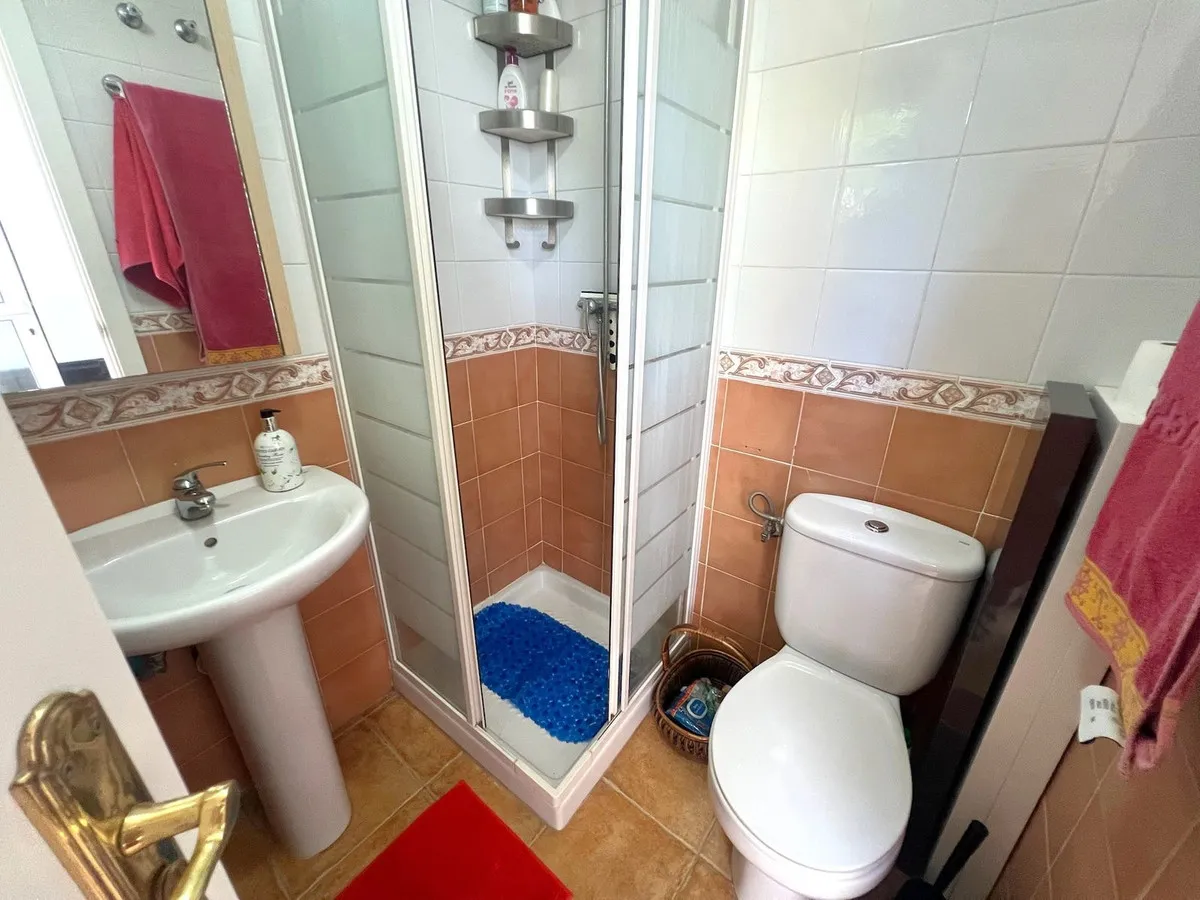 5af12dfa-00b0-4742-b028-4389ce3aec08