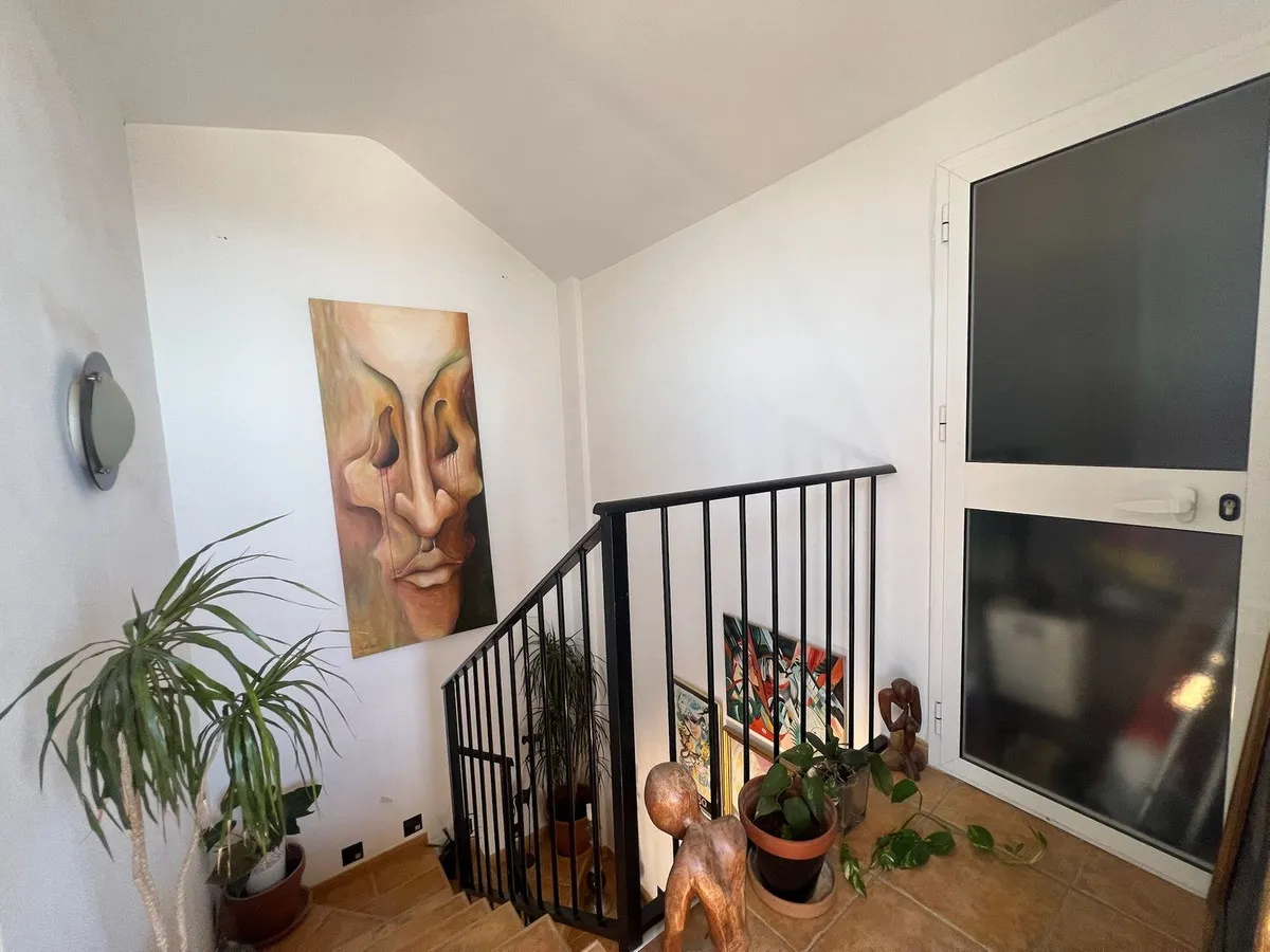 7b3c2402-f212-46b2-b224-258452a63b69