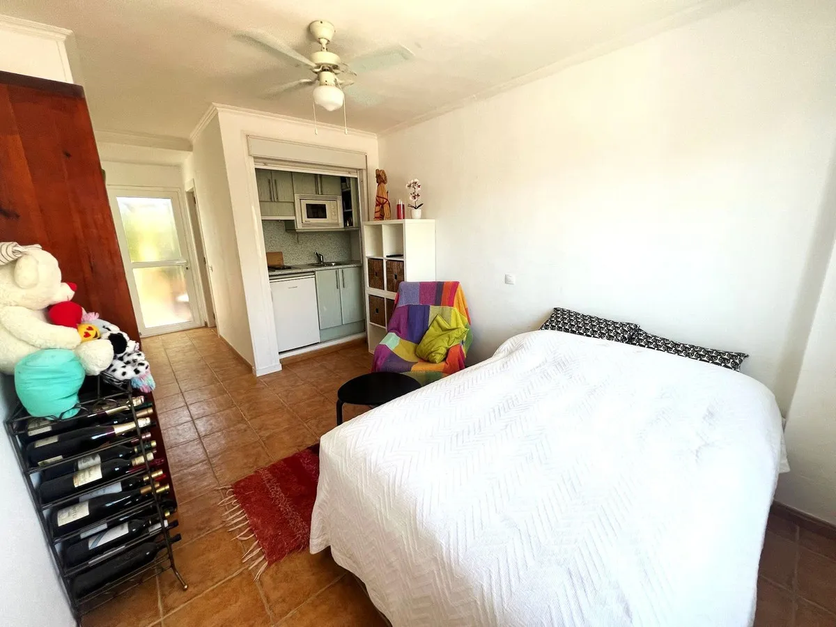 951023e2-ae41-4d21-88f7-7f4f963b7726