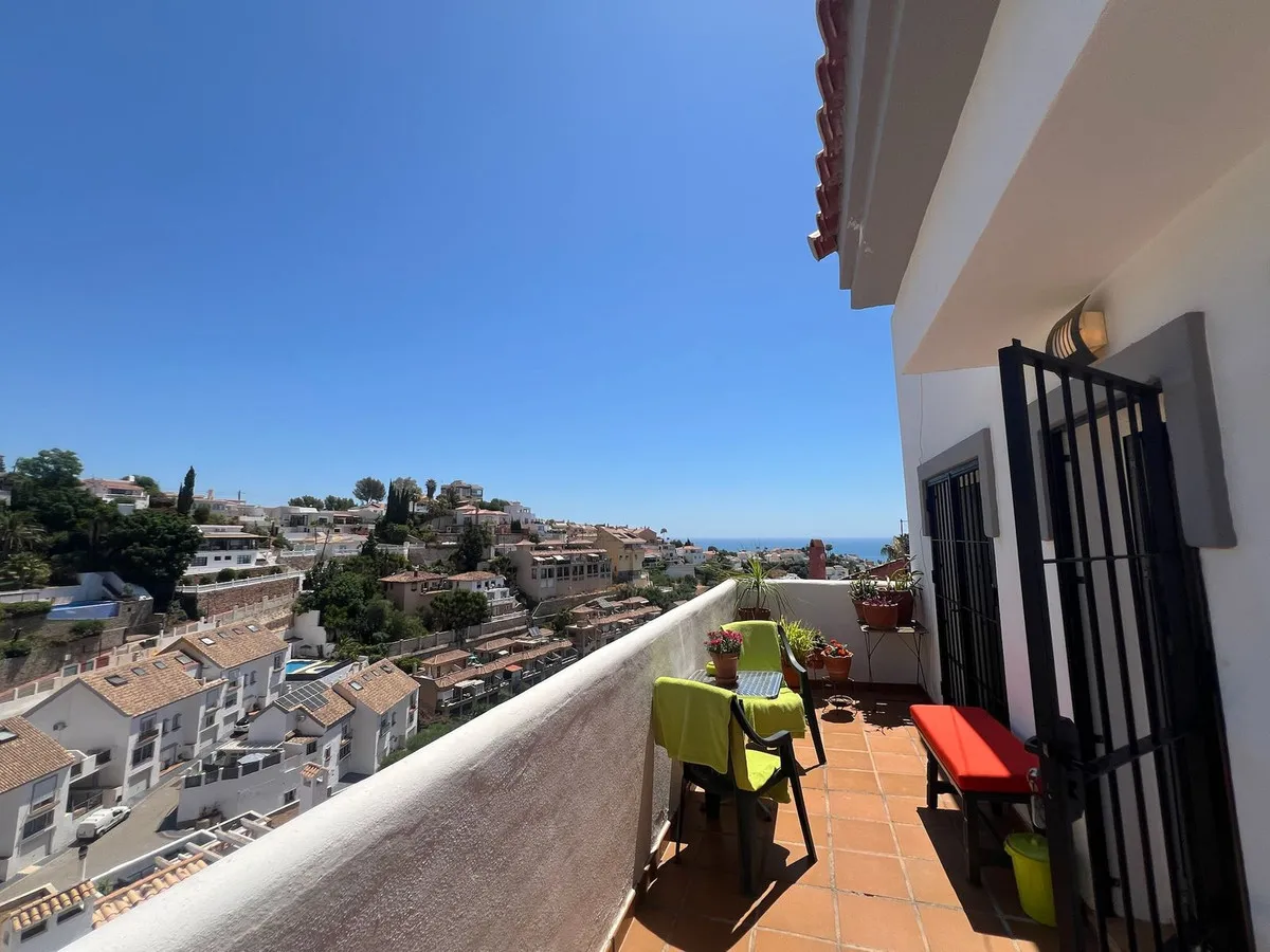 cabb2c10-5553-41f7-9348-18d22463757e