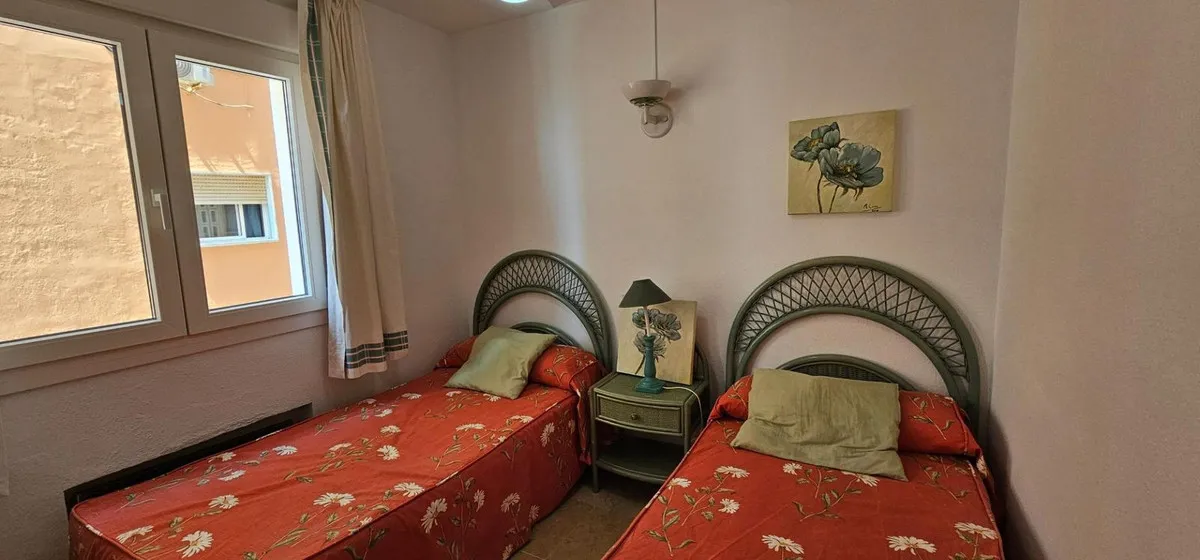 ff541c02-2bab-4d81-aef0-8b5c73bf1563