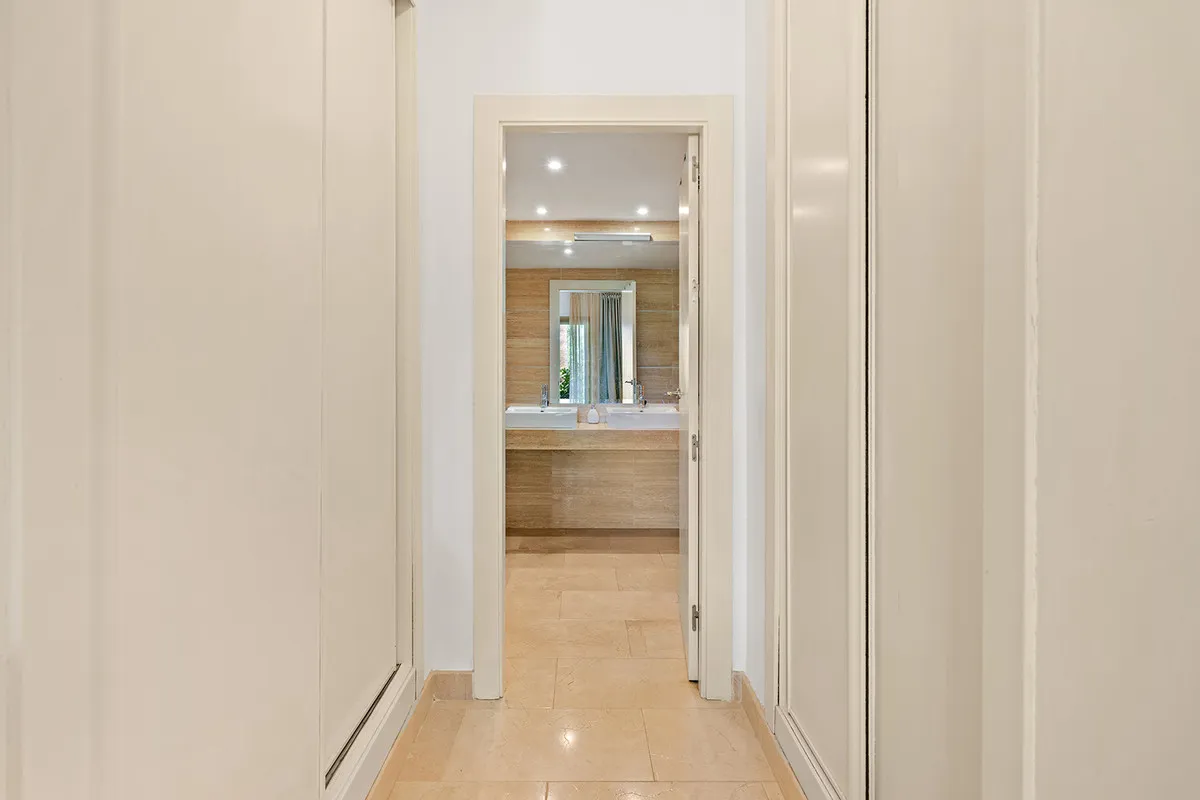 b0cb2a68-4388-4081-b078-2f82f6be9fe9