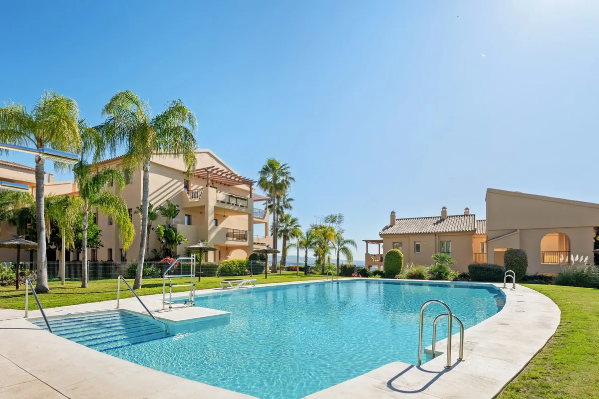 c02de89f-59a3-43a4-bb96-2f5cb5b73904