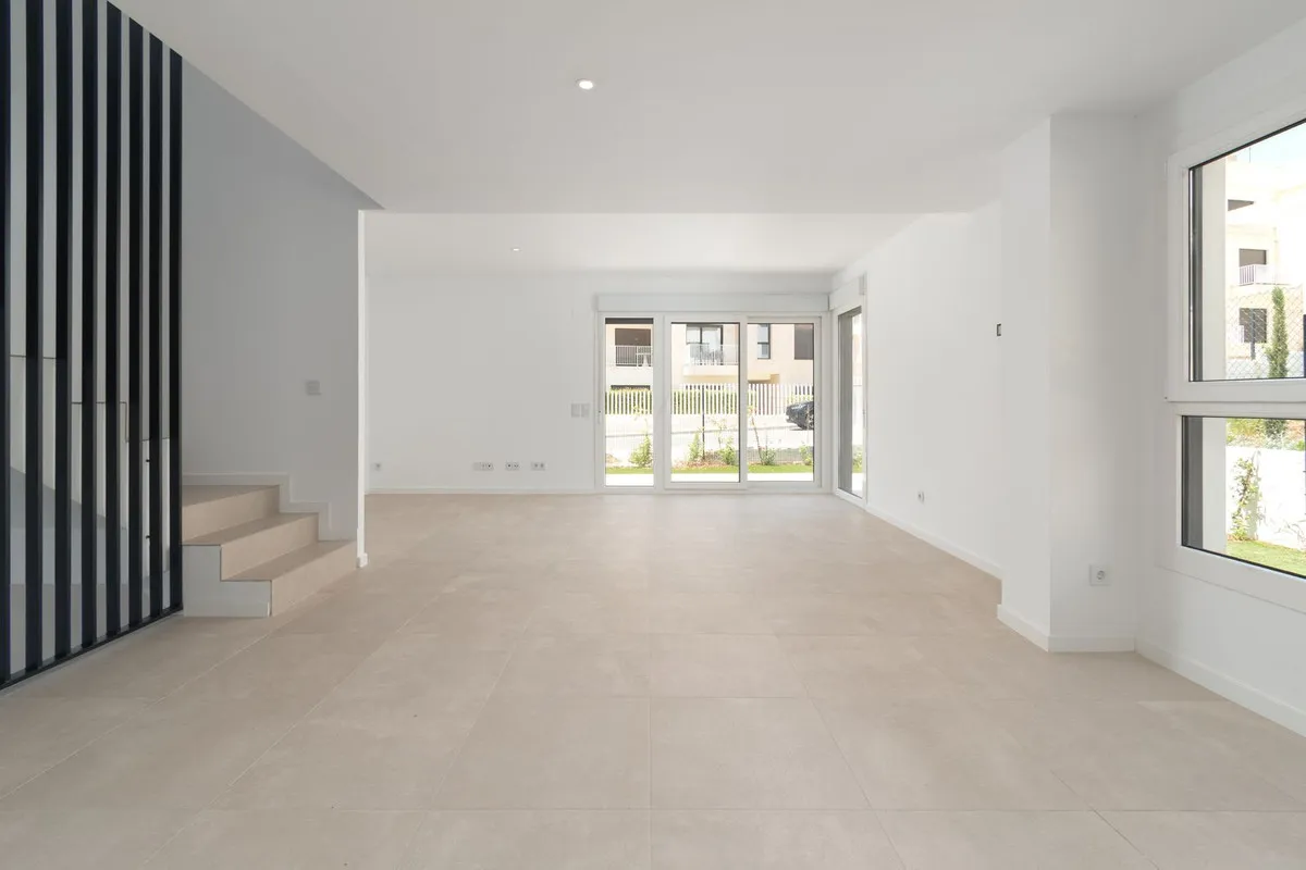 73e969f6-eb43-45cb-9f4f-8c22a40562d5