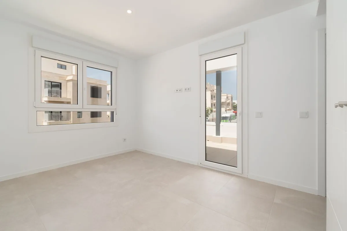 e7318614-576f-4ea9-bb5b-1875aede1d80