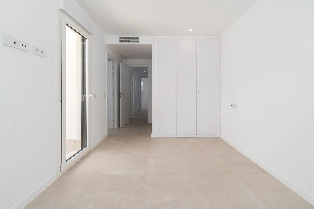 fedf235e-4d18-475b-b4c3-d07bbb4eaf50