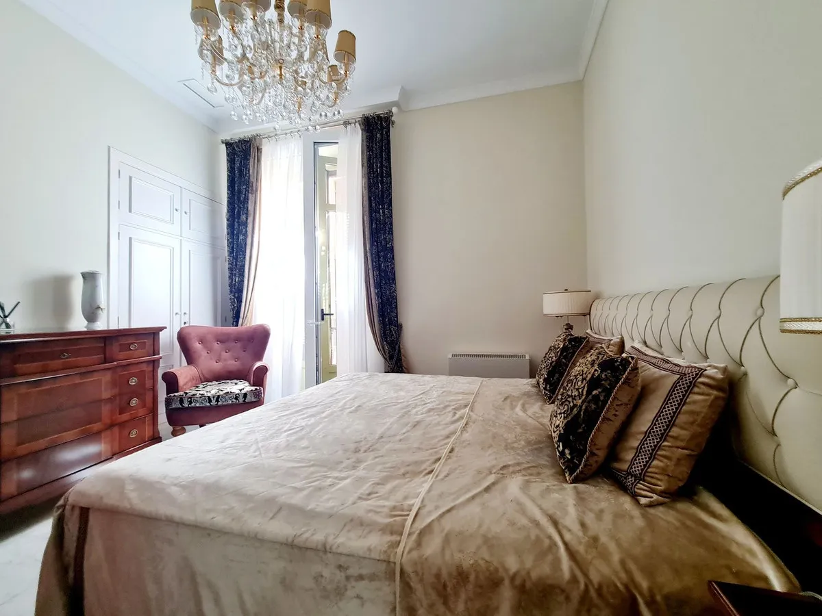 dffe6d22-78c1-4b33-b061-00091c01f455