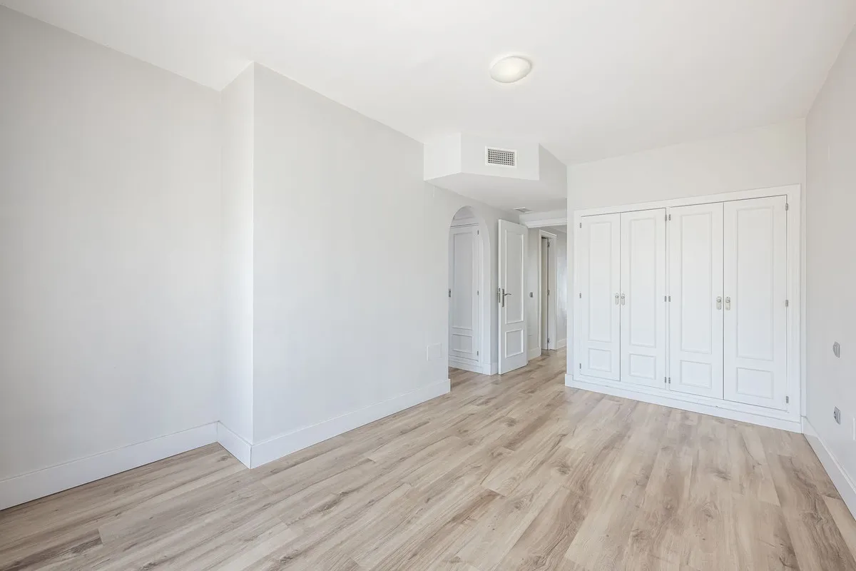 171e4d5b-8b14-417e-aba2-fffc91191047