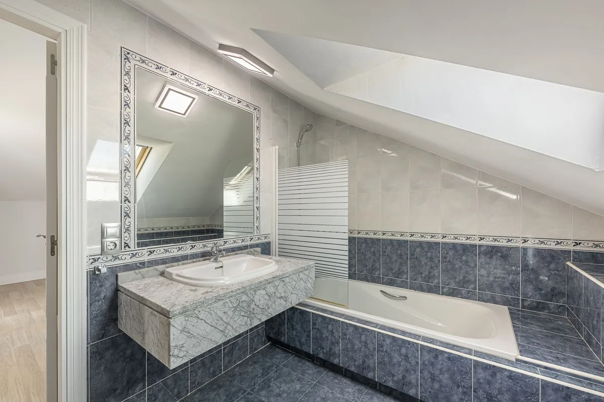 d59f8fca-0f61-469a-98f6-ca3c45694c59