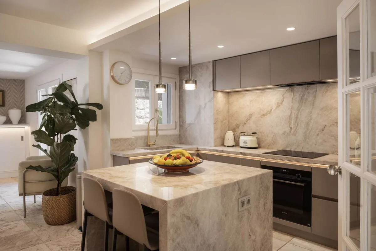 682d4e3d-62de-4a97-825f-000a7d1c3428