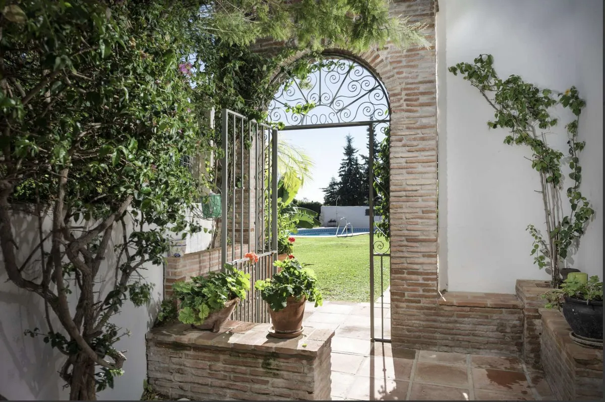 92a601e9-30a4-4dcb-bbf3-b563d8fa8b11