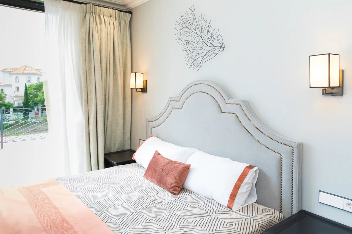 52b8293e-e1b8-40a4-b8ba-e7fd6da7652b