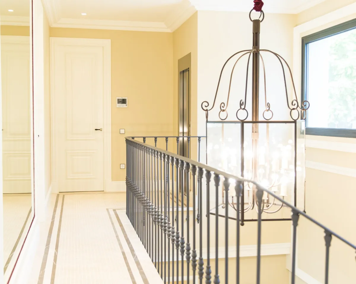 e27e5105-152e-471d-a183-cd966c18411f