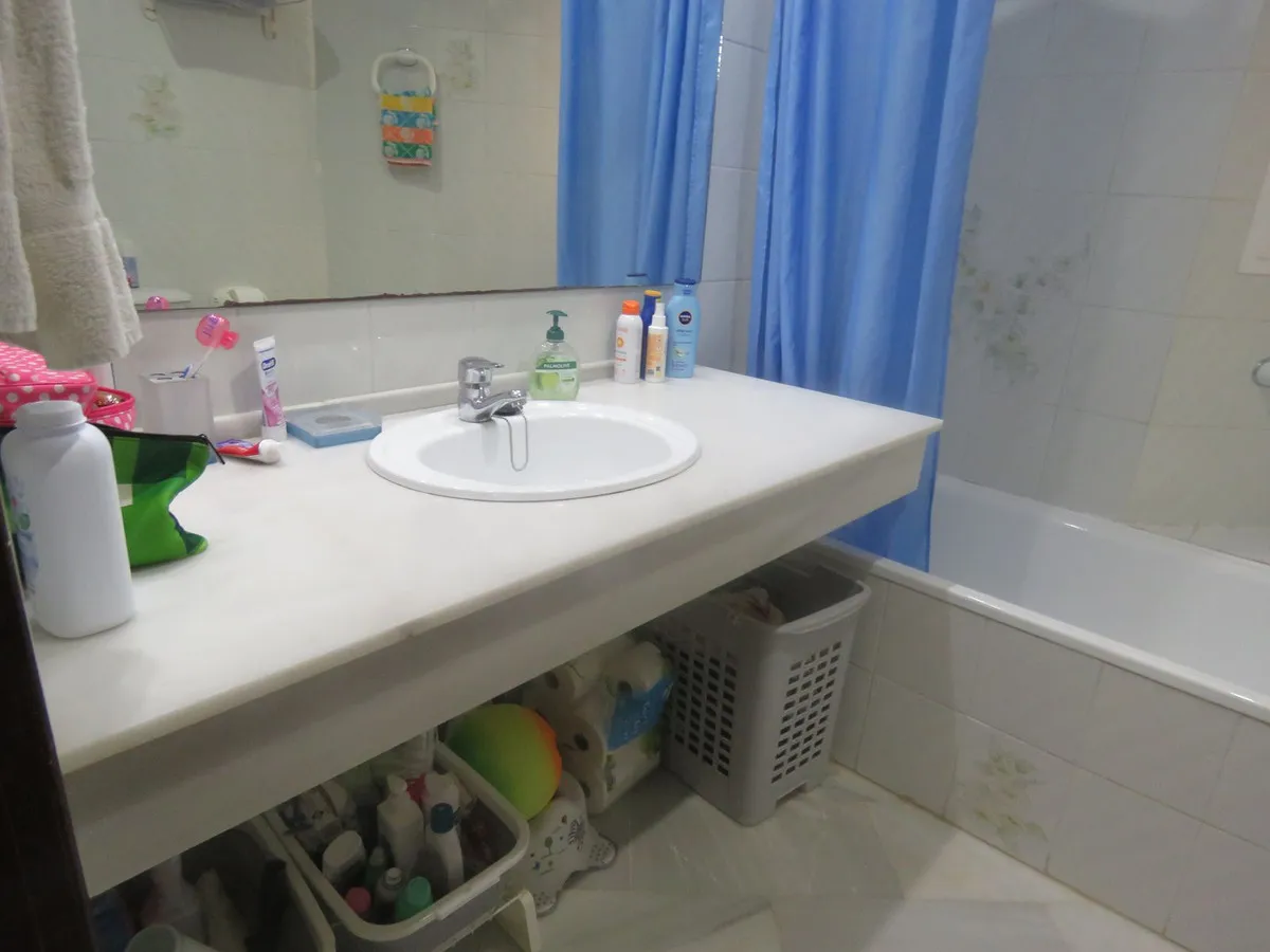 ea7fe563-d6cf-4cc7-9f99-1baf8b645122