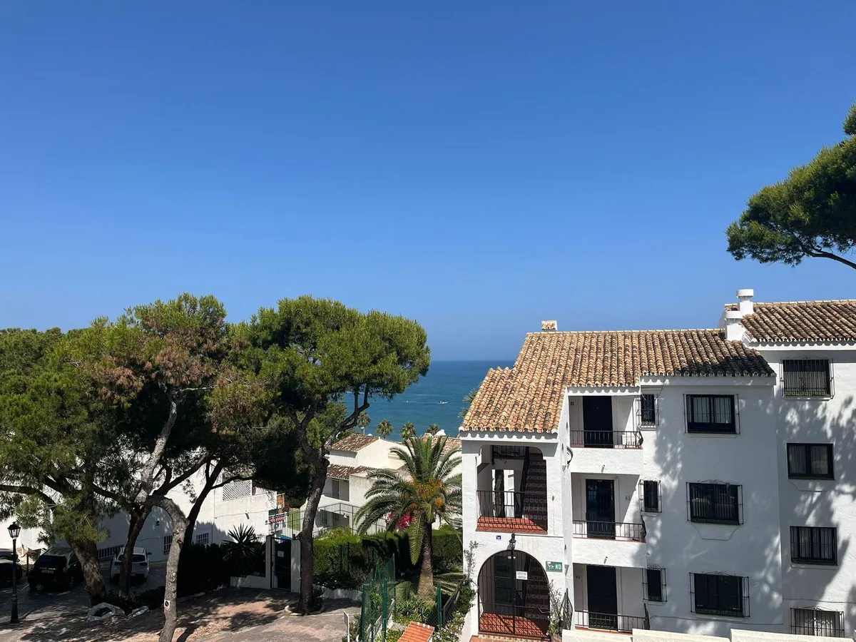 545df6b0-c7b8-4afc-adc7-a1b1712c49f2