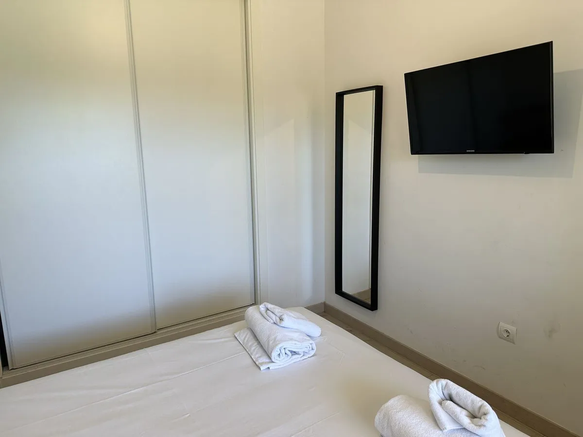 90fc606a-2977-4008-9a64-dc2150677b52