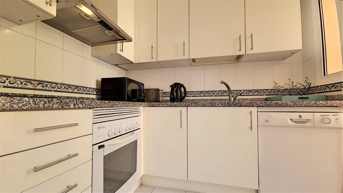 18f5017a-2176-46b1-b2b7-55539409e234