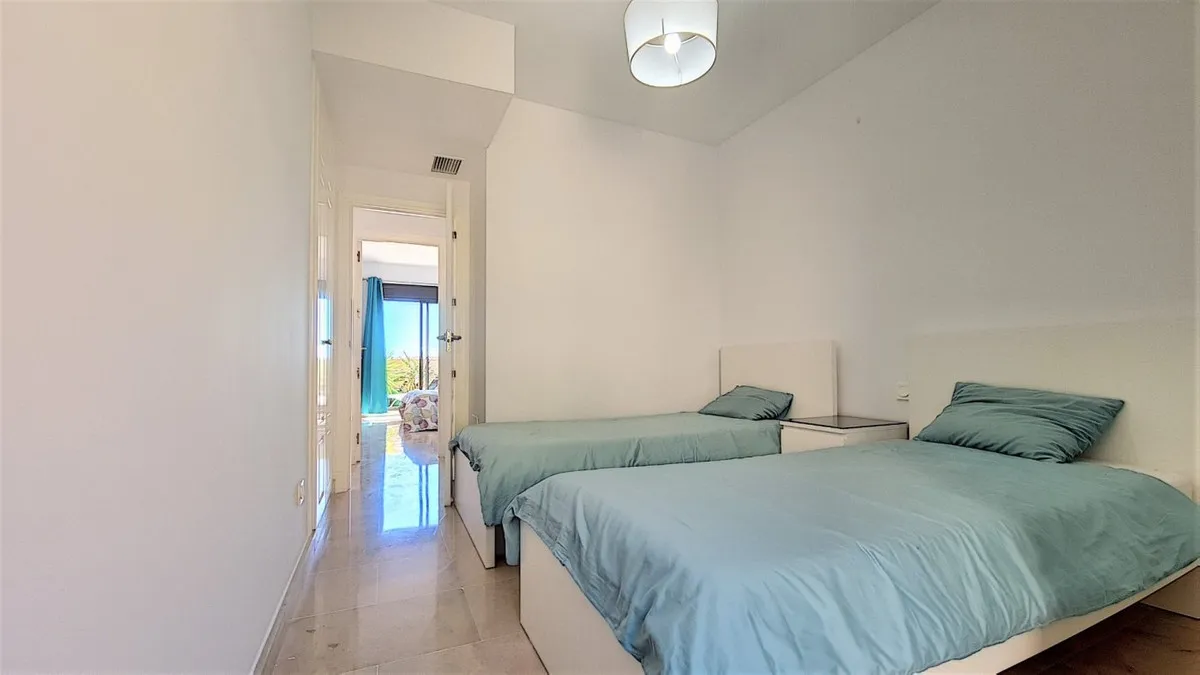 6f1b0b3b-f6c3-4914-a876-f36d51fbac12