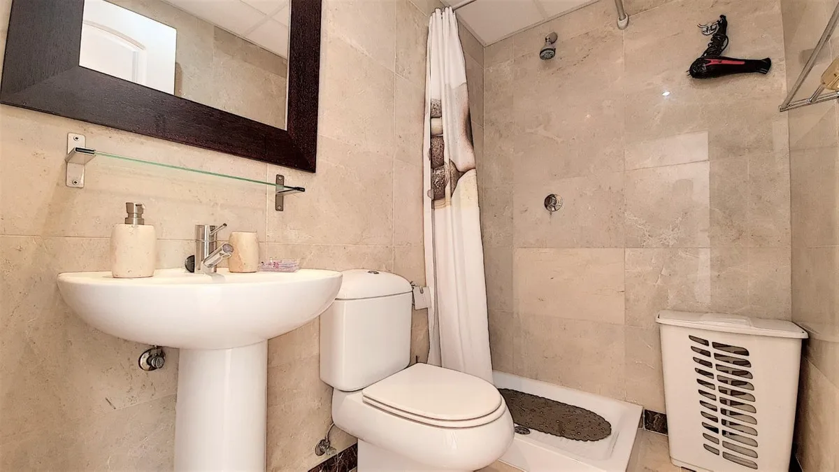 cbc94c47-c857-411f-8bed-10cb46642feb