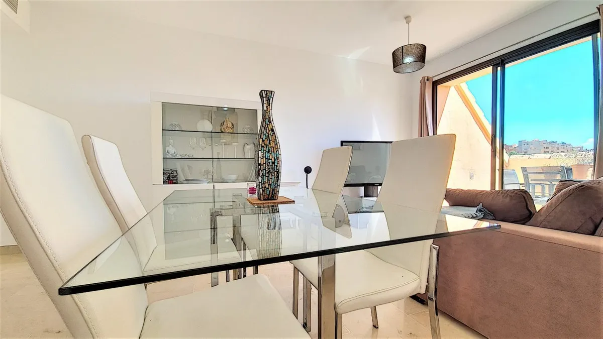 cc5fc213-2195-46dd-80a3-da19963fb89c