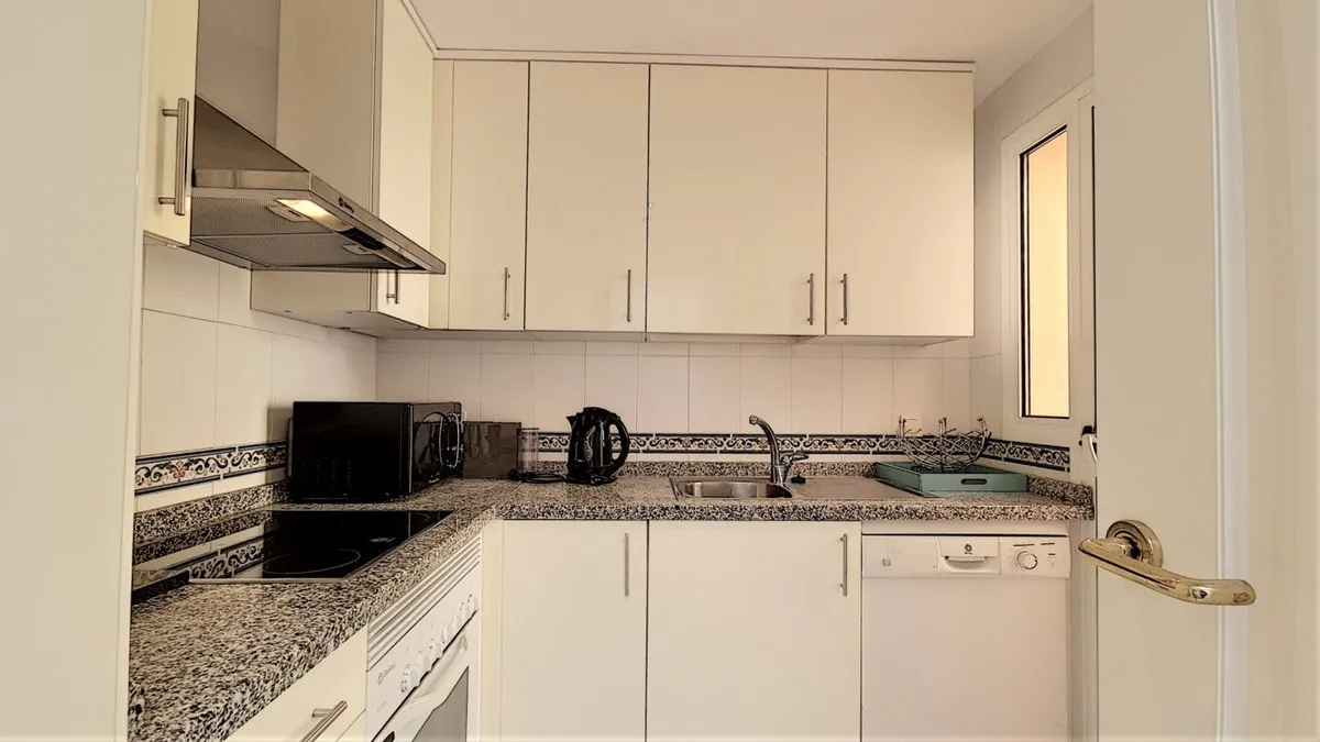 ed087e5e-d346-4d38-bd04-a3af9b0fbe3b