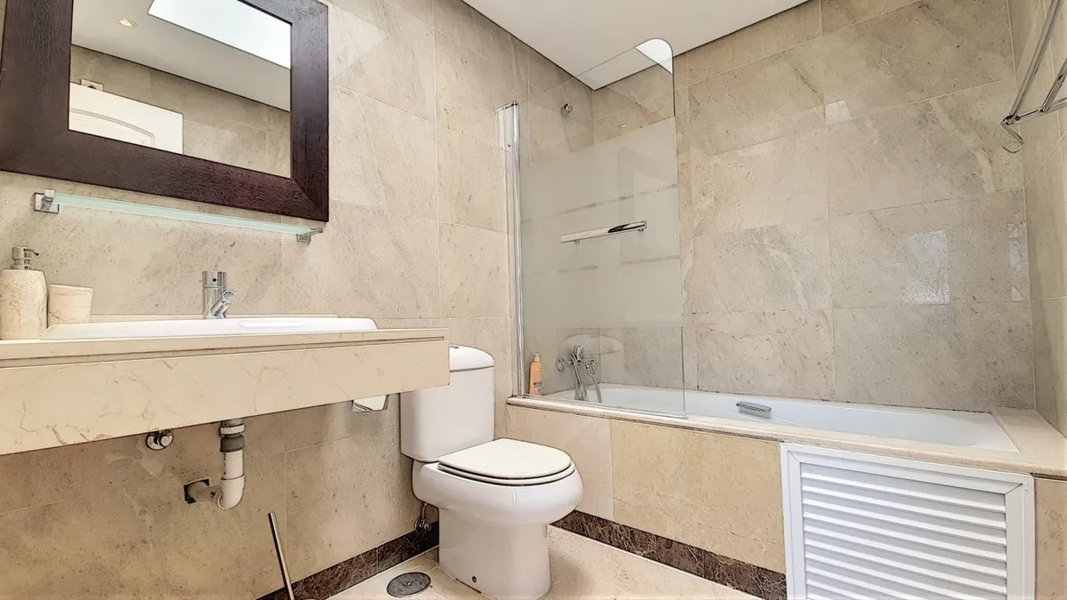 fe15d08d-67c7-4612-8659-1a48c36125fd