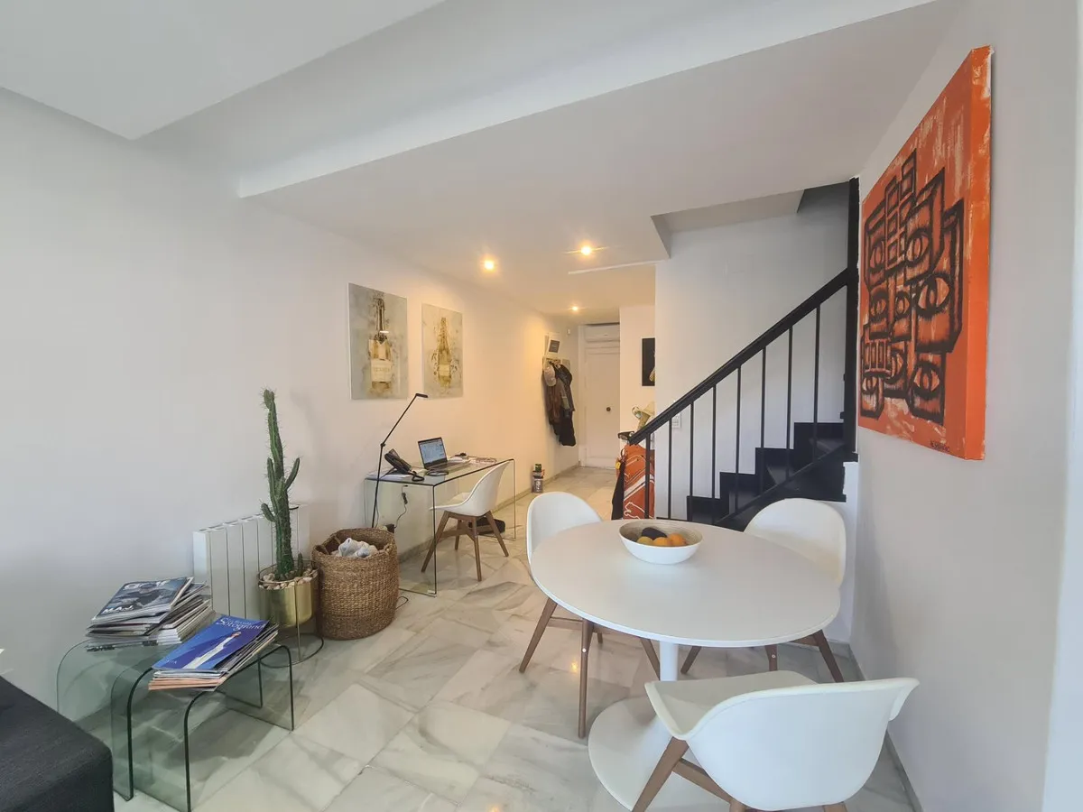 04e563f9-5190-4b9b-9b5f-e3ccb5842e23