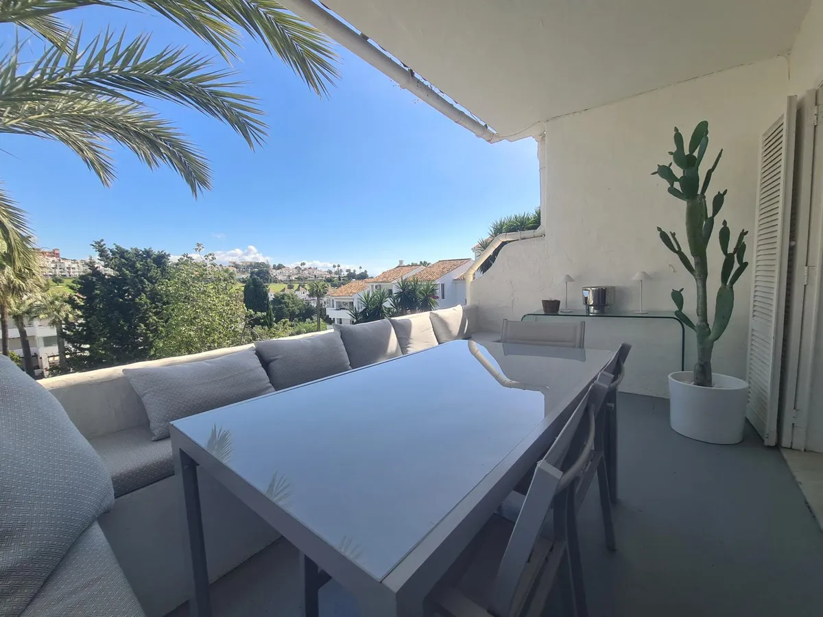 Tranquil Retreat in Pueblo Camelot, Manilva