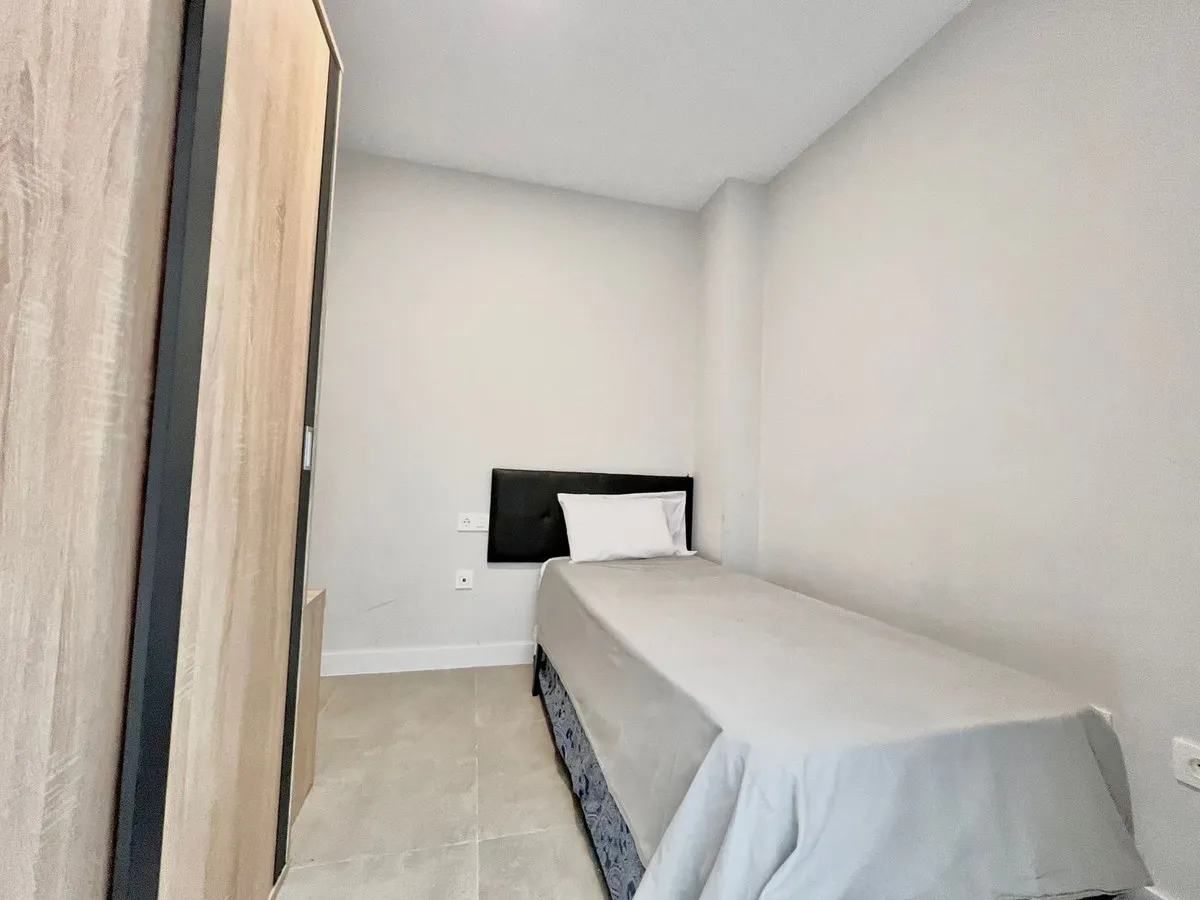 a6eab97d-5ddf-4e7d-a31c-24362b3be444