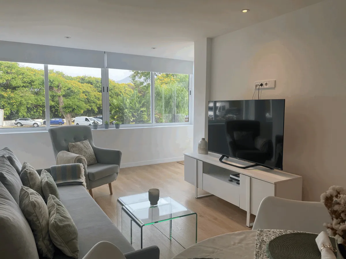 69a8e507-f6a8-4b98-aa7b-1179d22b600f