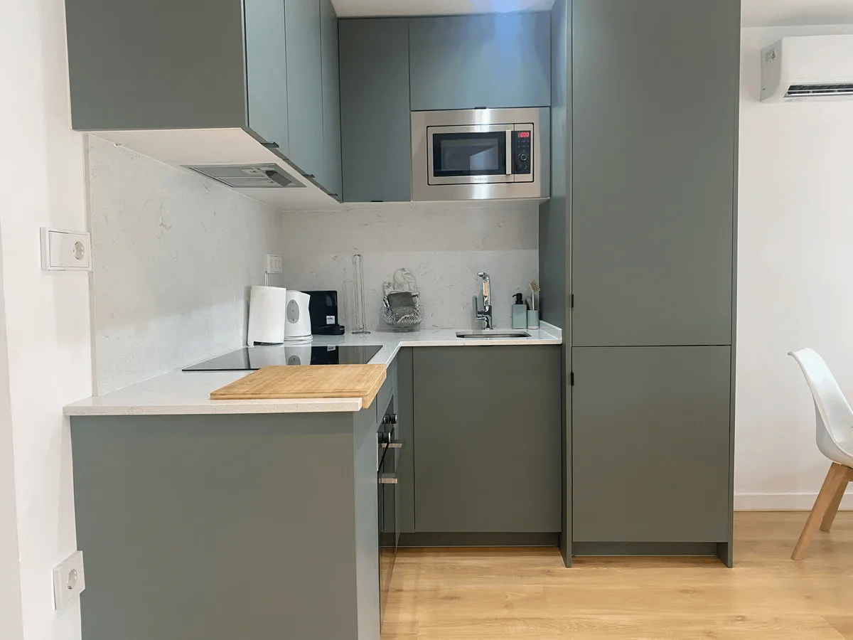 a6319148-f45a-4af3-95b0-90d6b5096659