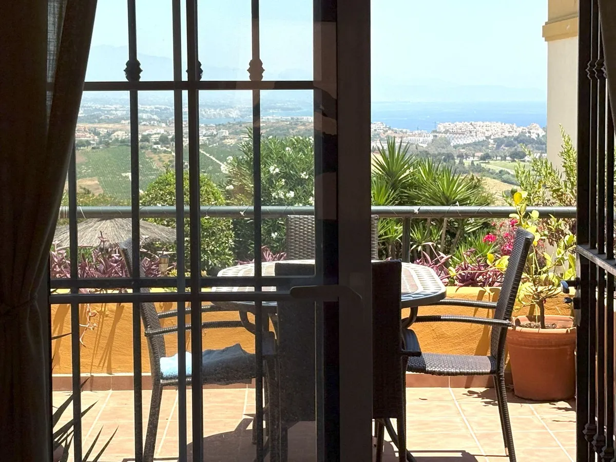 f9cfc07c-1017-48b2-bacb-36ea9677d07a