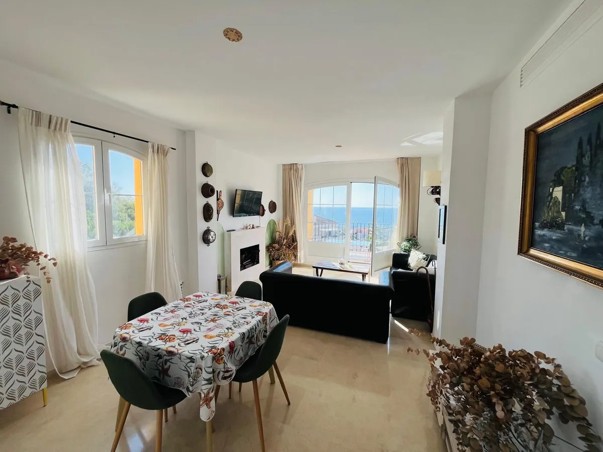 3c2b241b-fa64-4e89-a4c1-f40ee20e2e8b