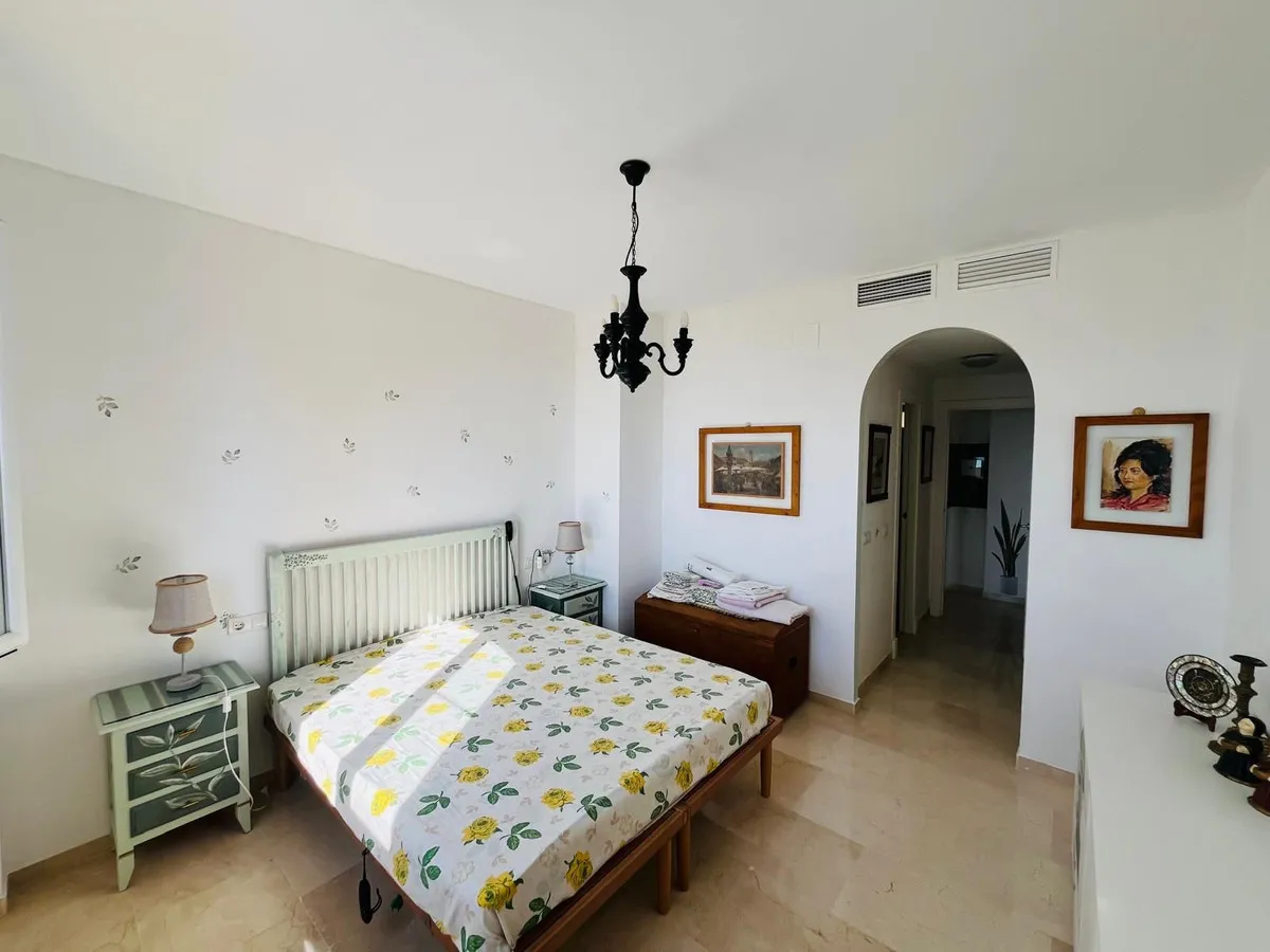 4b5e1bac-d637-4712-a069-f94aa93a728f