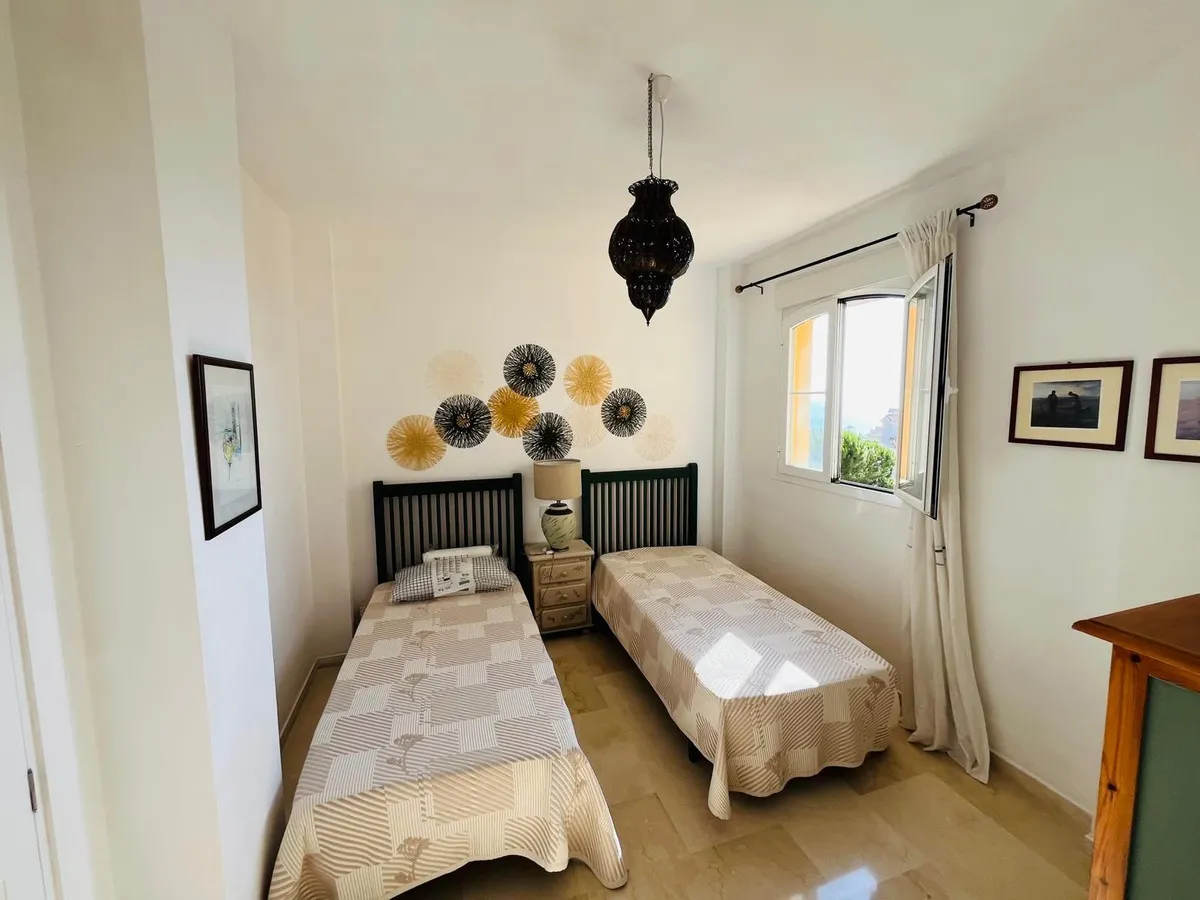 aa620b11-ebd6-4e80-8740-439480b2e275